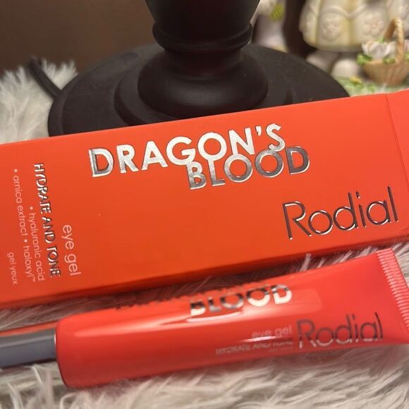 Rodial Dragon's Blood Eye Gel - Picture 5 of 5